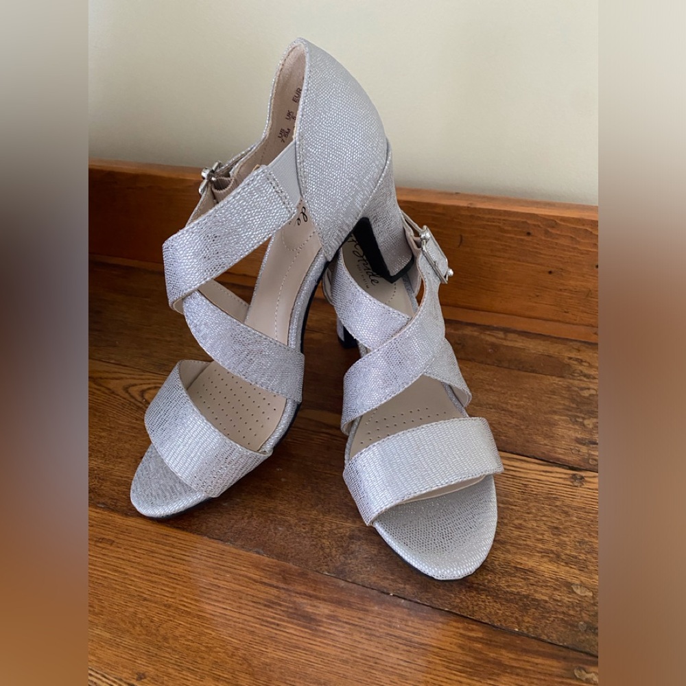 Life Stride Carlyle Sandal